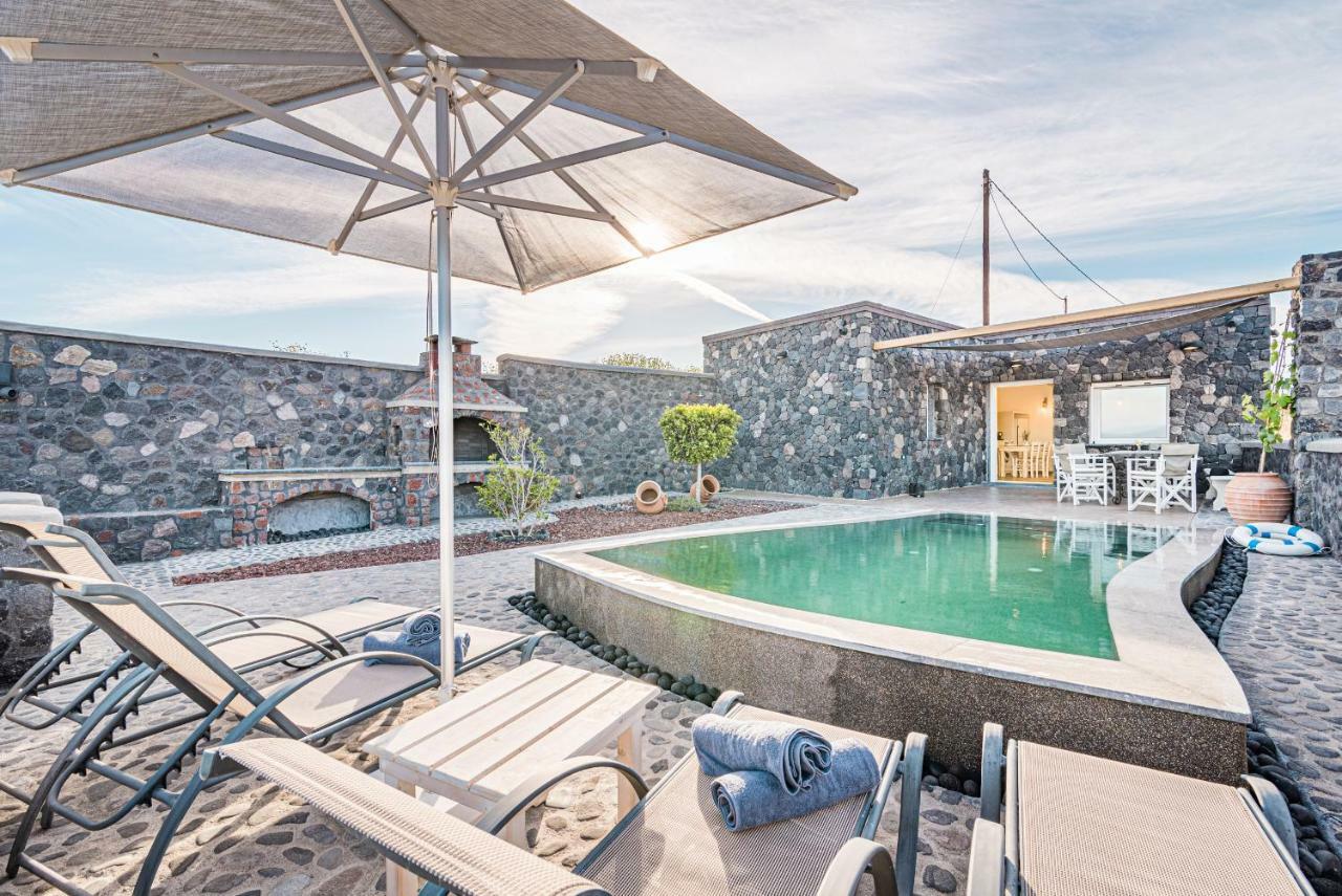 Klimata House - Private Jacuzzi Pool & Bbq Villa Vlychada Exteriör bild